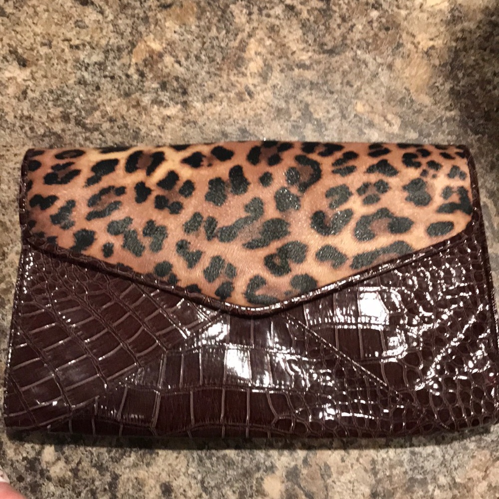 Leopard print clutch